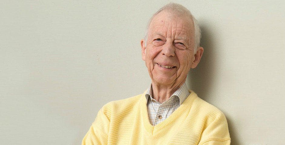Porträtt av Bertil Hållsten.