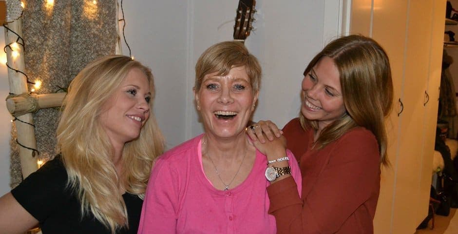 Porträtt av Ida, Elina och deras mamma.