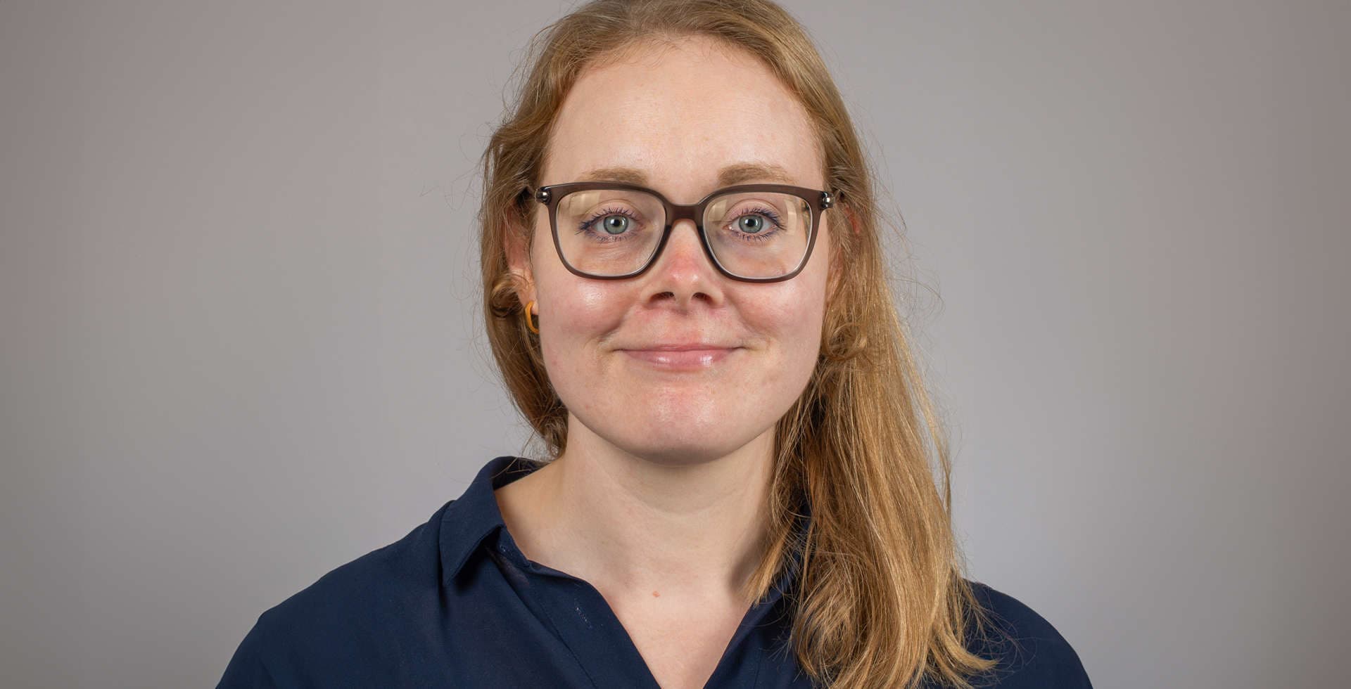 Ett porträtt av Cecilia Mörman.