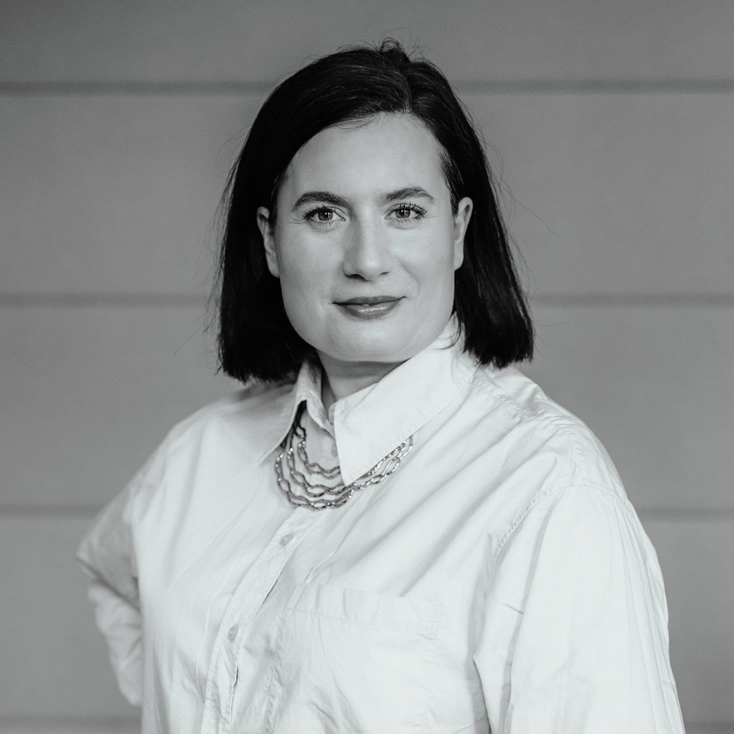 Porträtt av Caroline Attalides.